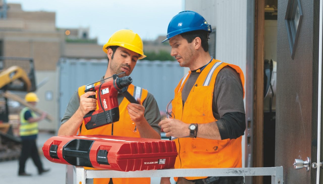 Crib Manager, Foreman, Worker on Jobsite, Toolbox L049055.tif